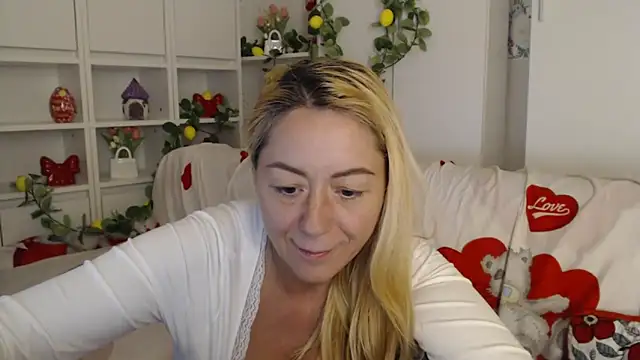 _karolynesyera_ webcam