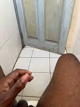 Black-mamba-madingo's live cam