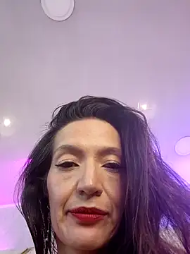 amyrox_ (G milf) - Rub and spit tits