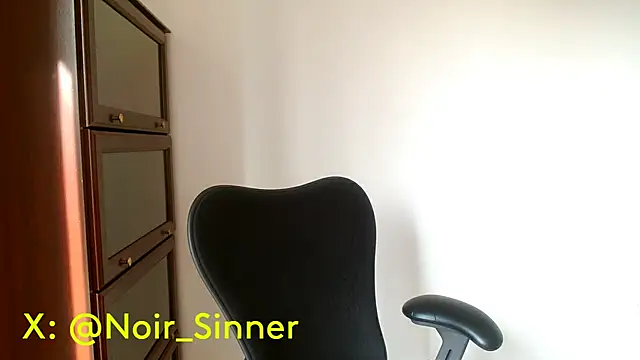 sinnernoir live sex cam