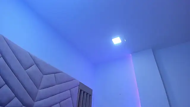 DomenicoRey's live cam