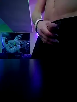 chronic_vibez - Chronic_vibez's free webcam - UK Sex Cams