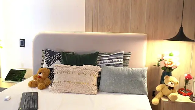 kalabeckett_ (F young) - Make me Smile😋