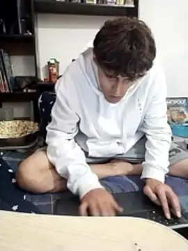 AoA-BoyStudent webcam