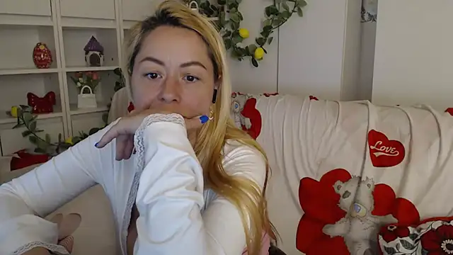 _karolynesyera_ webcam