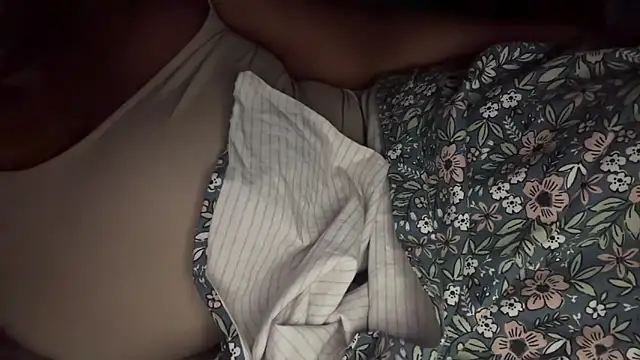 nanaisbackk (F teen) - oil boobs // seins