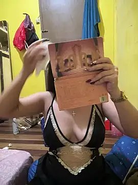 Lovely_apple19 webcam