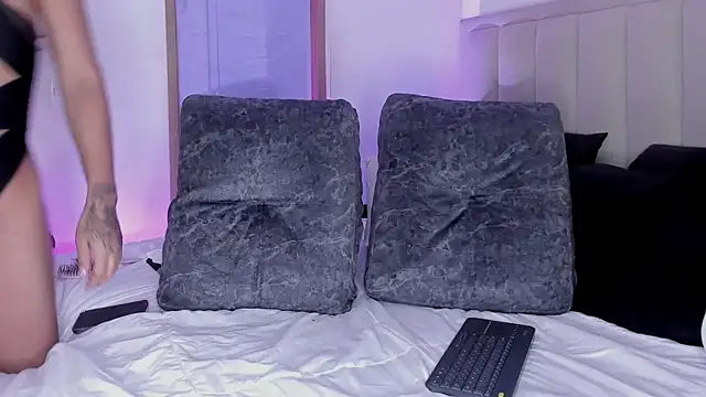 valeria__lewiis (T teen) - great cum💦