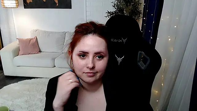 Hennessy_bunny webcam