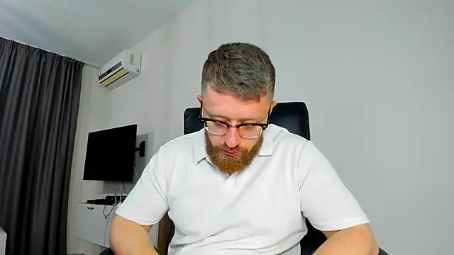 Findom_guy webcam