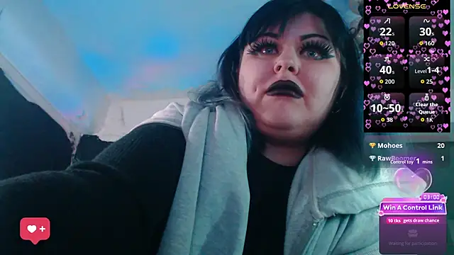 psychobitch7 (F milf) - squiirt again