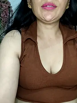 Webcam Model (BhabhiPooja69)  is live.Free join now!