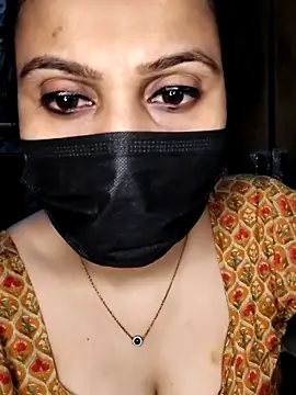 Webcam Model (Horny_Shalu) is live