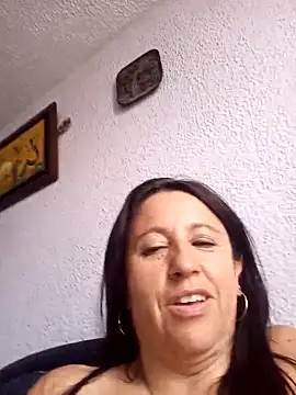 Webcam Model (valeriapinter)  is live.Free join now!