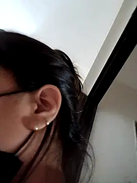 Webcam Model (shilpa-singh)  is live.Free join now!