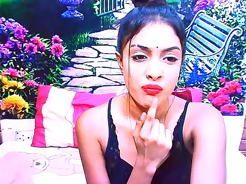 IndianPretty14u2Luv webcam