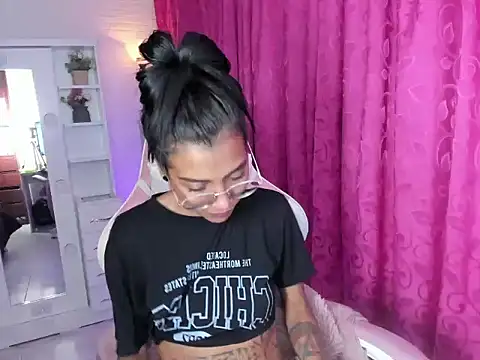 KarlaSlutSkinny__ webcam