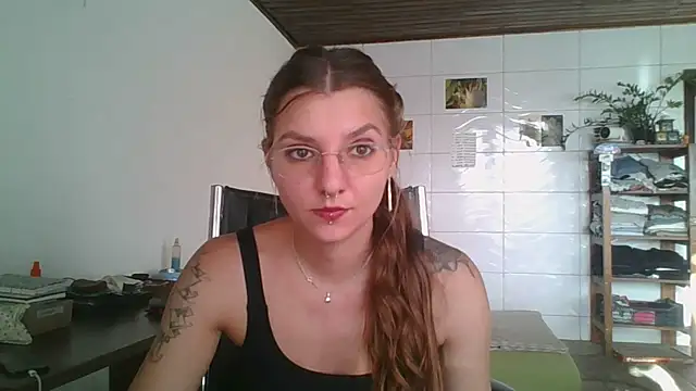 SweetyBabyDemon webcam