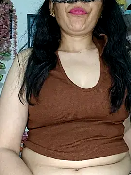 BhabhiPooja69 webcam