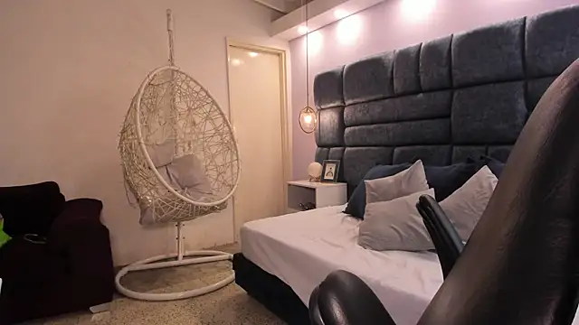 barbara_moonn webcam