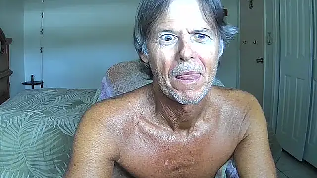 nakeedcowboi65 webcam