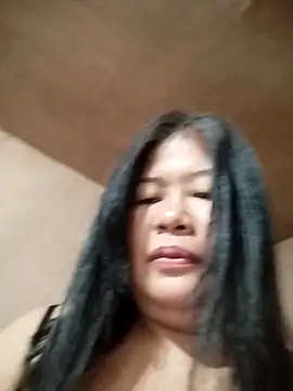 lovelywoman43 - Lovelywoman43's free webcam - UK Sex Cams