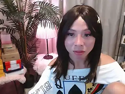 asiantrixxx - AsianTrixxx's free webcam - UK Sex Cams