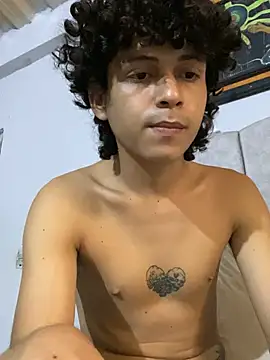 Cherry_boy_18 webcam