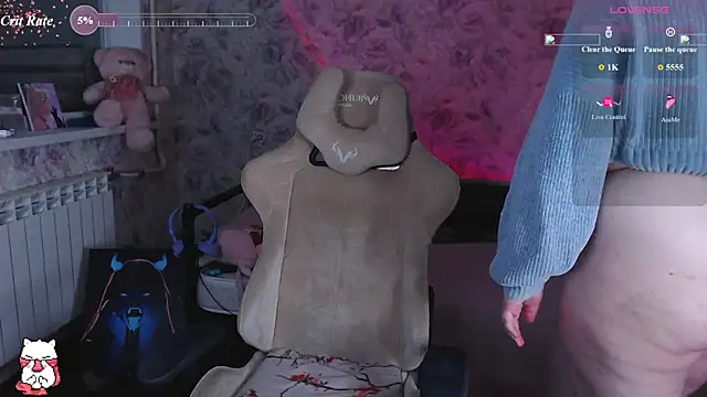 Estelle_Hicks webcam