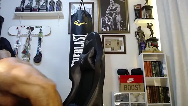 henryhadesflirt webcam