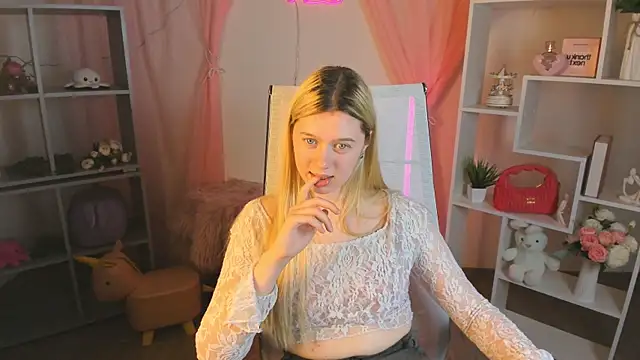 CelestineMauriac webcam