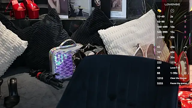 MistressDarsy webcam