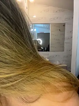 Antonella_Julieta webcam