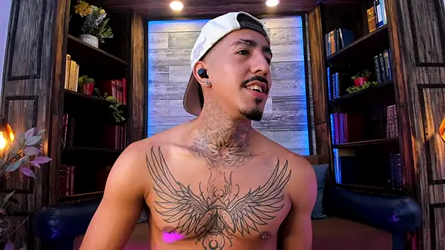 Donovan_Desmond webcam