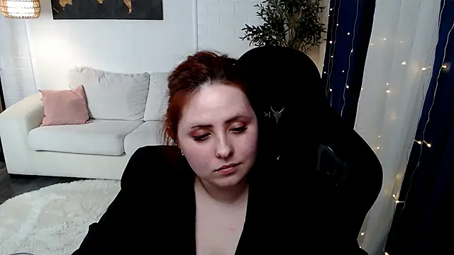 Hennessy_bunny webcam