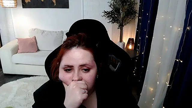 Hennessy_bunny webcam