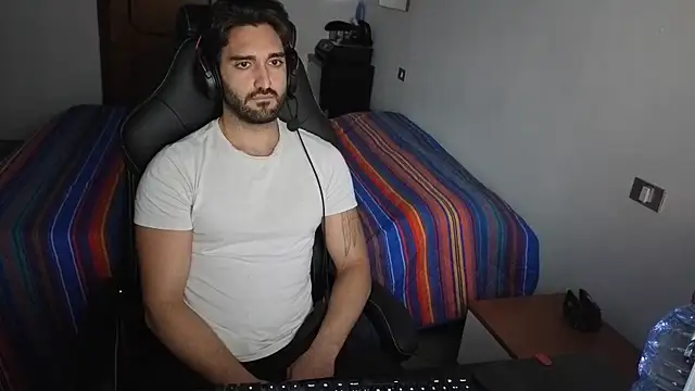 Al3xox02 live sex cam