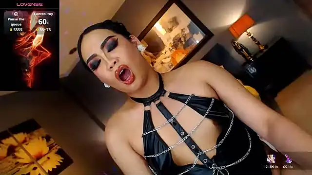 FridaHumphrey webcam