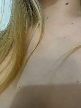 Antonella_Julieta webcam