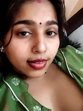 Cute-Simmi69
