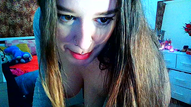 lilbadmiaxo - Lilbadmiaxo's free webcam - UK Sex Cams