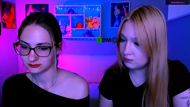 playful_sophie (G teen) - play tits