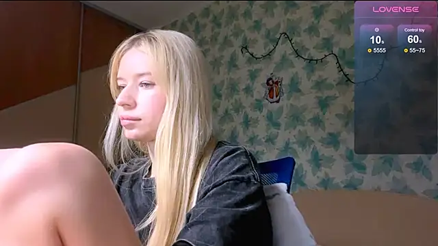 Barbie_Blondie webcam