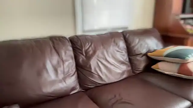 SpaceCowWhore webcam