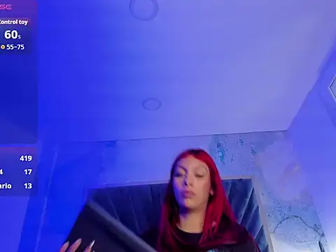 Derieri_Blush webcam