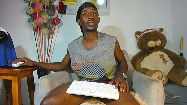 pipe_monstercock webcam