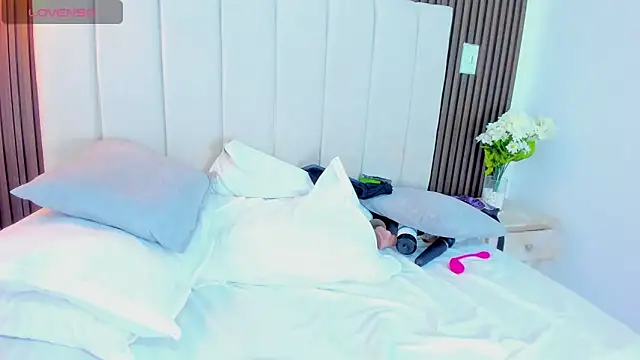 Victoria_Guzman webcam