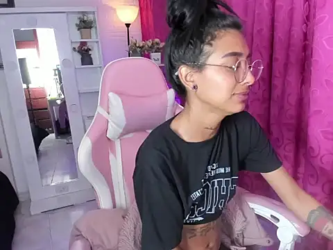 KarlaSlutSkinny__ webcam