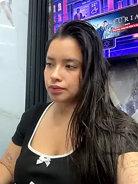 Miss_Bella_Flame webcam