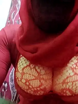 ElisyaHijabDoll webcam